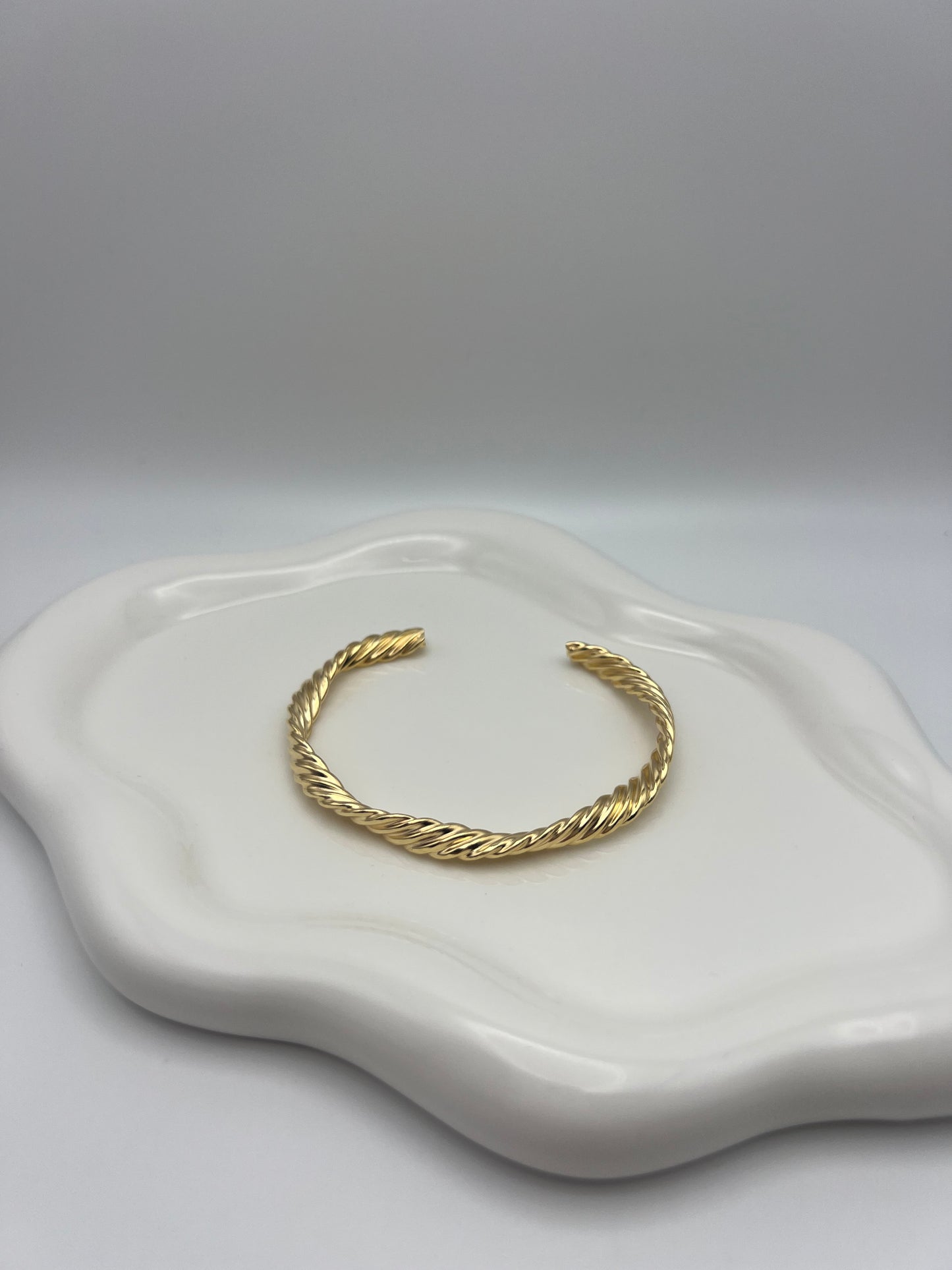 Gold Filled Waves Bracelet