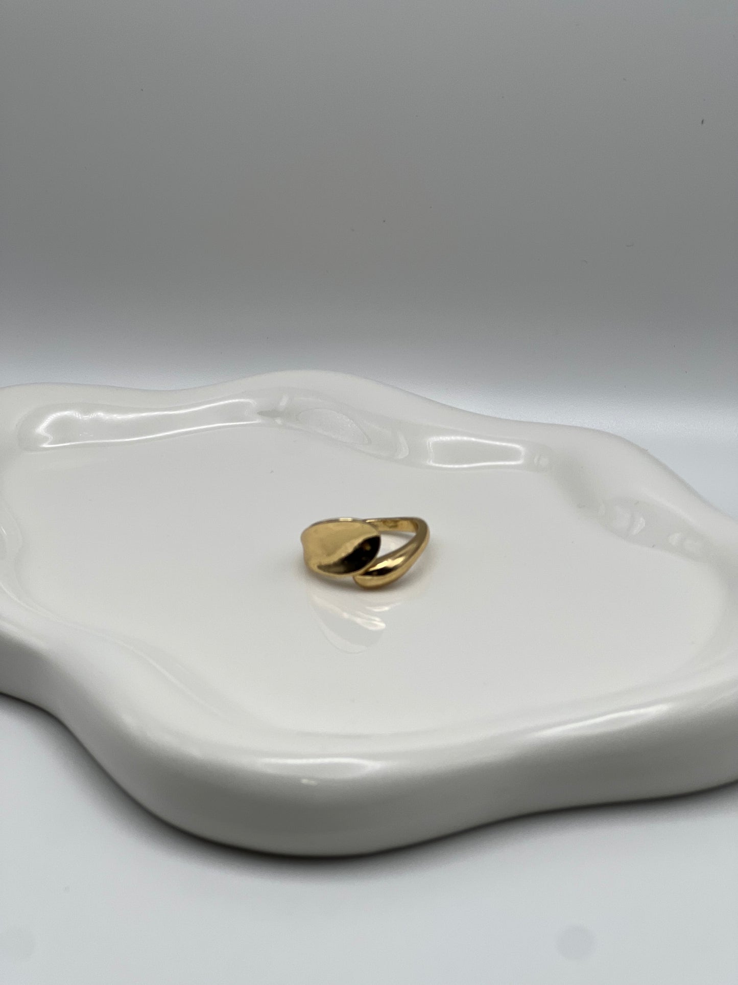 Bold Wrapping Ring