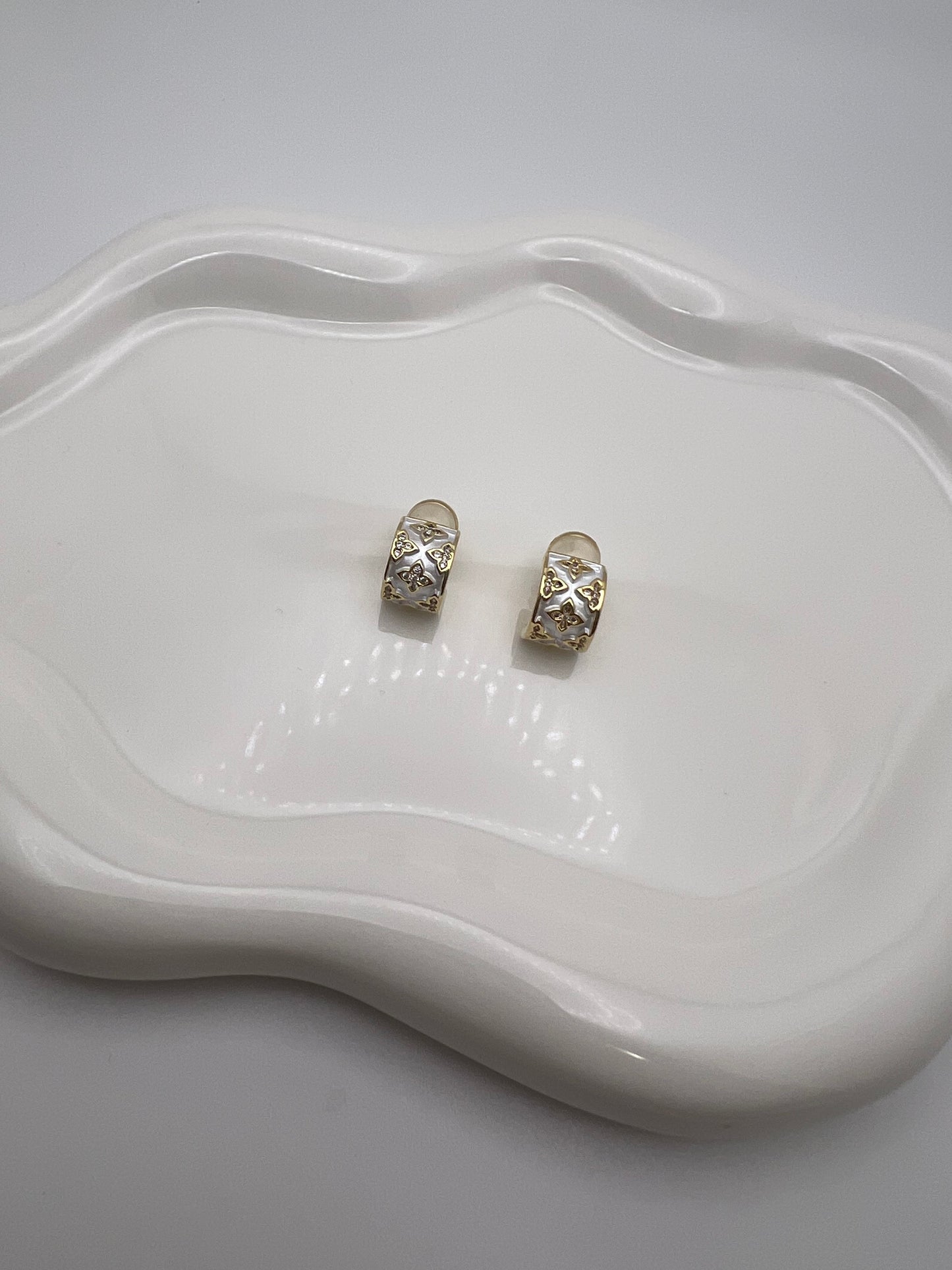 LV Shine Earrings
