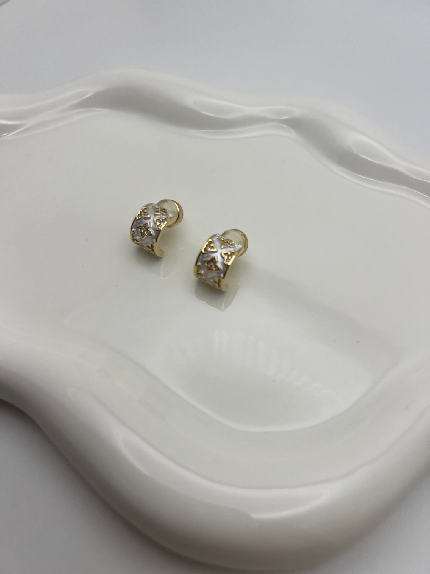 LV Shine Earrings