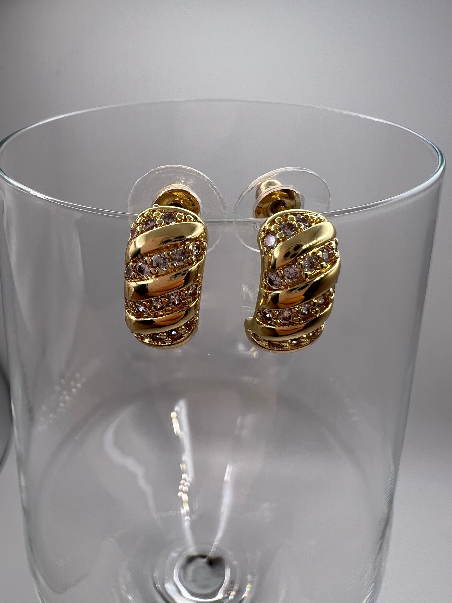 Round Brilliant Earrings