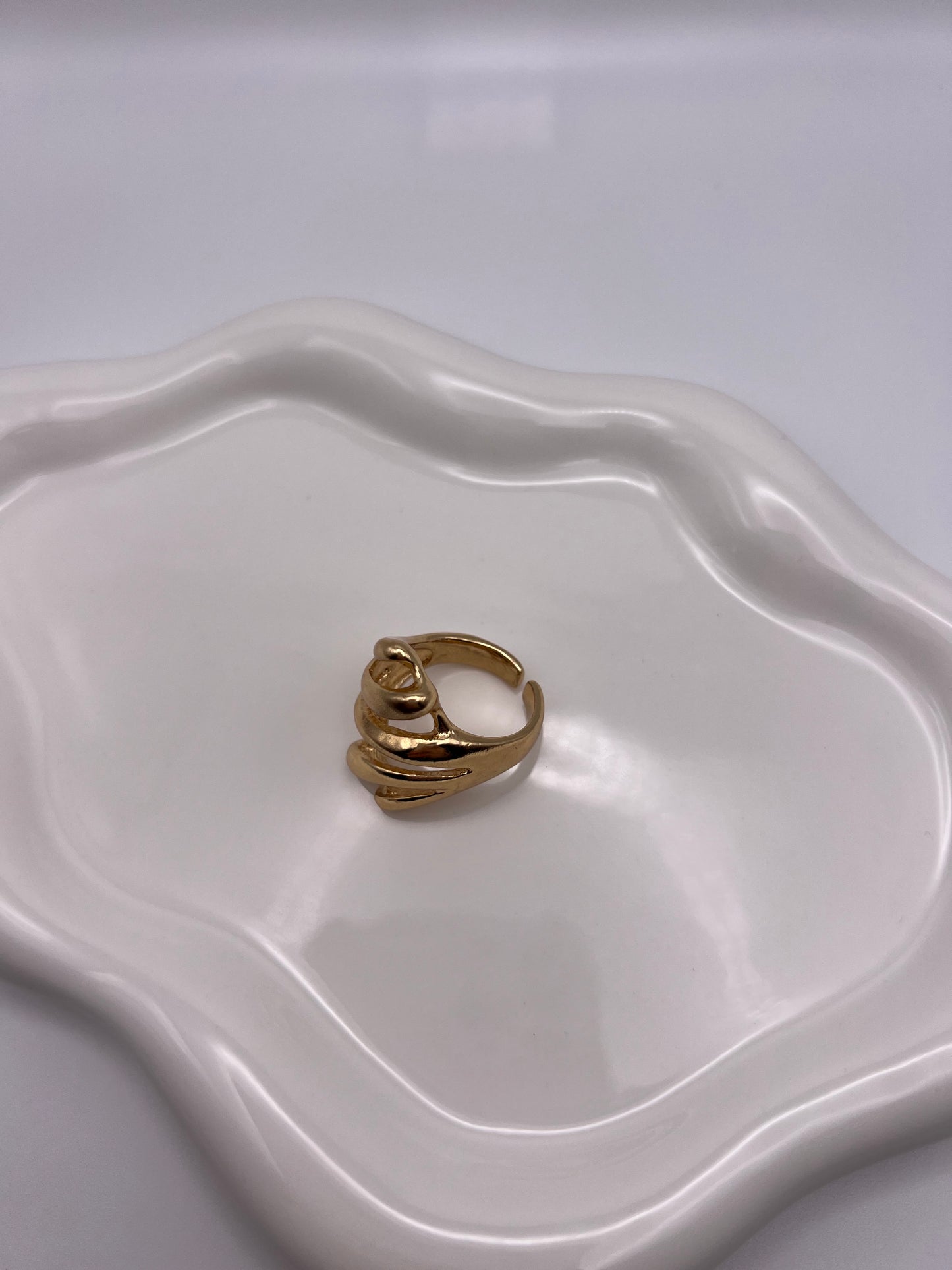 Layered Crossover Ring