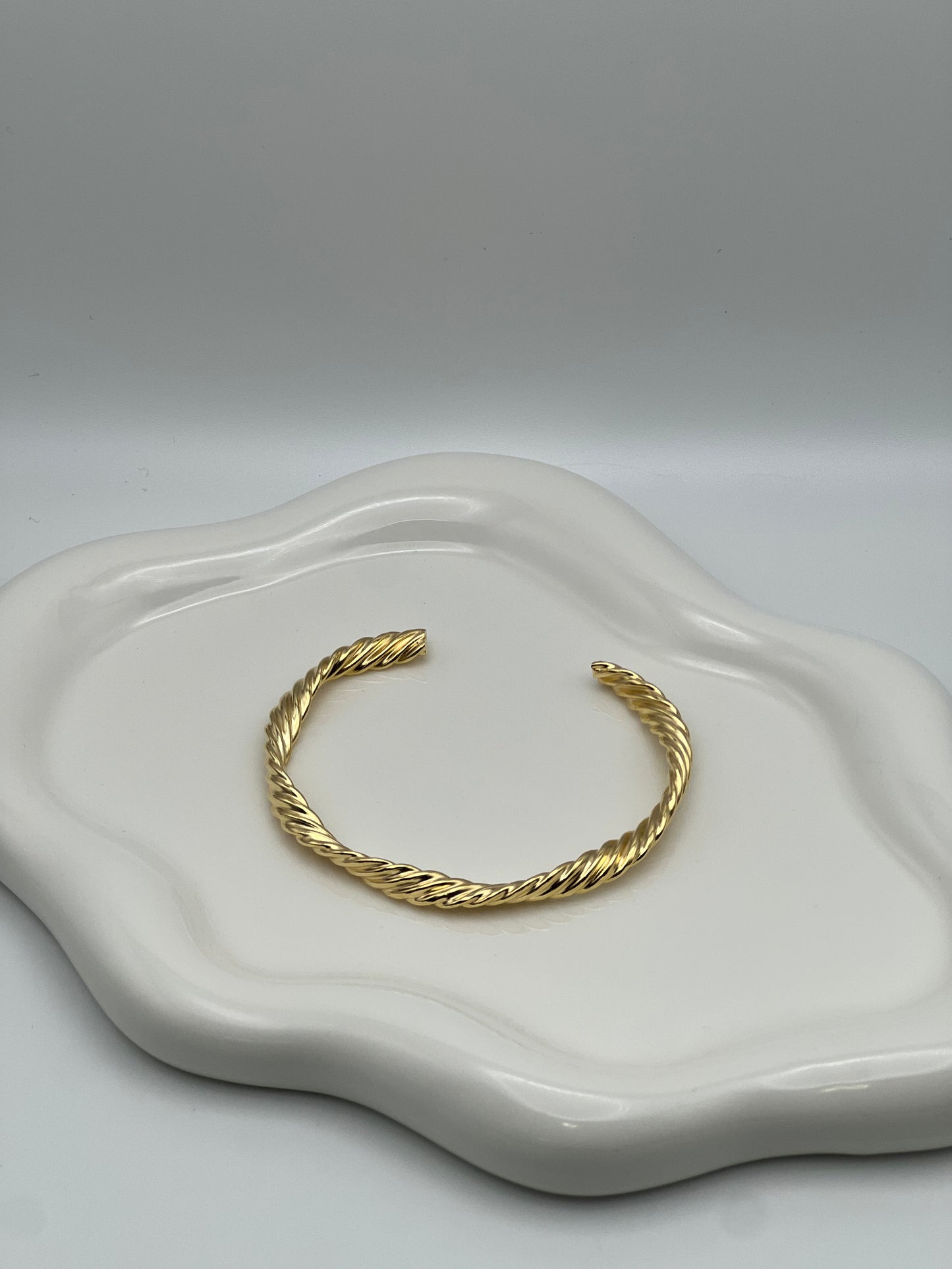 Gold Filled Waves Bracelet