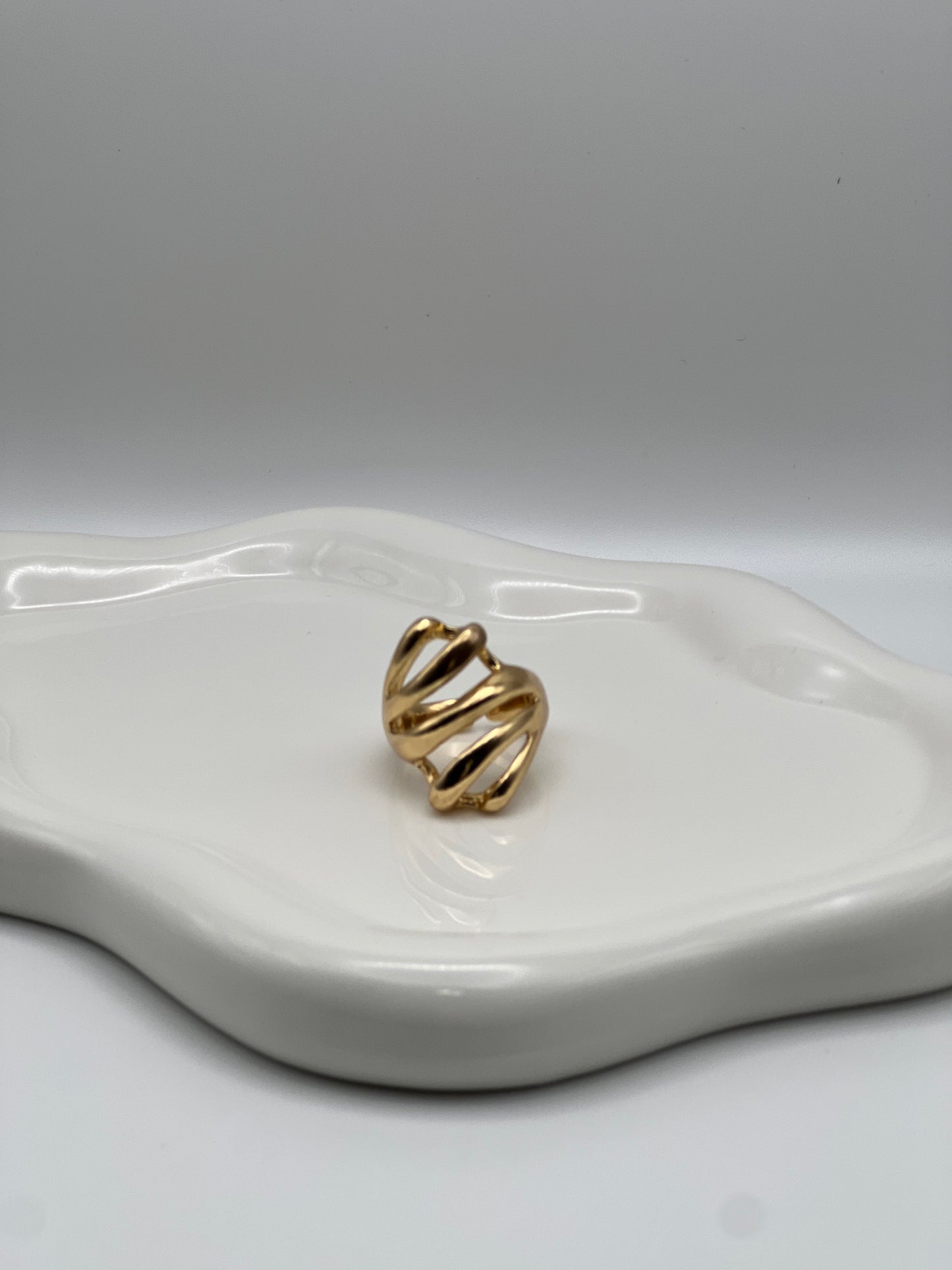 Layered Crossover Ring