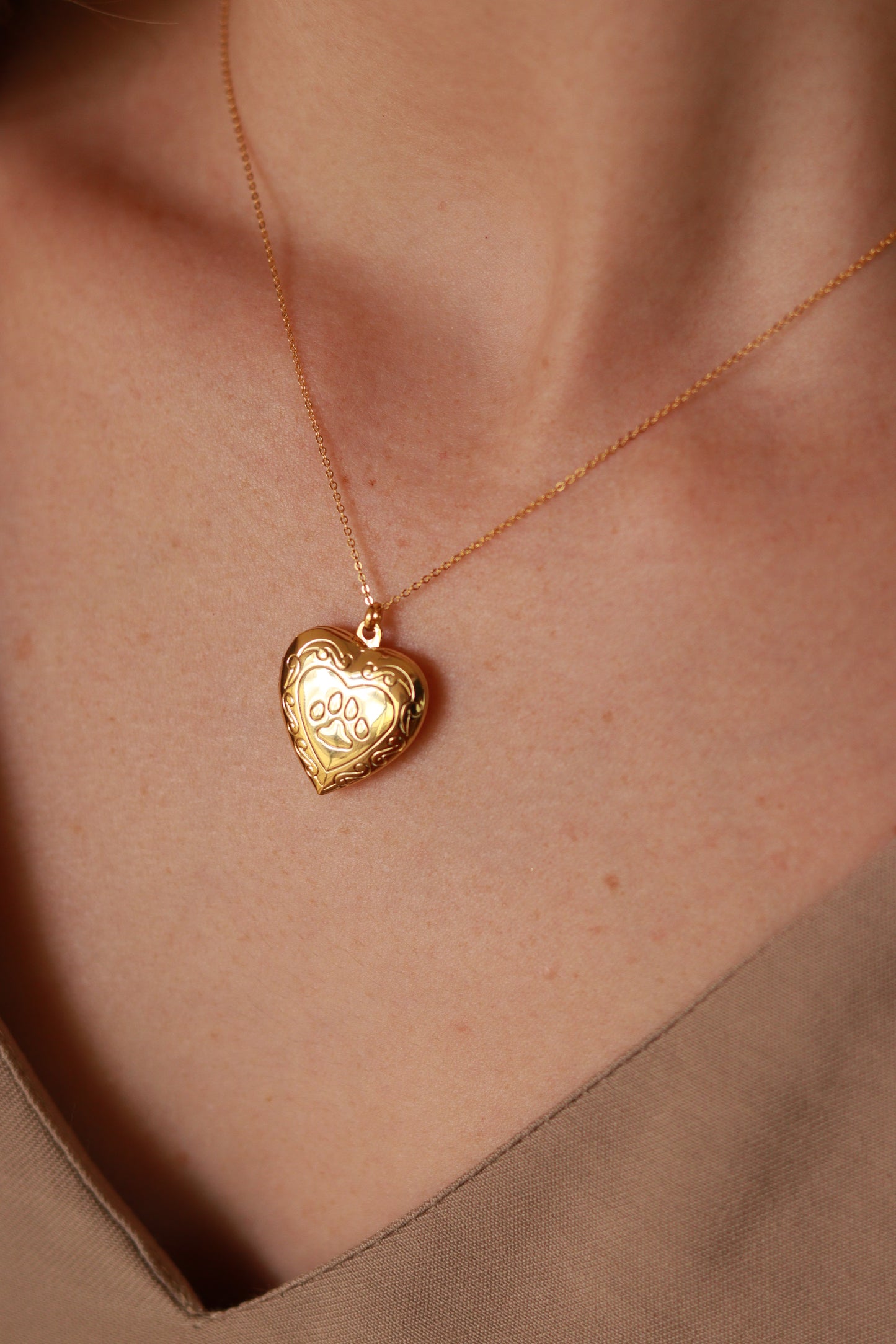 Pet Heart Locket Necklace Gold