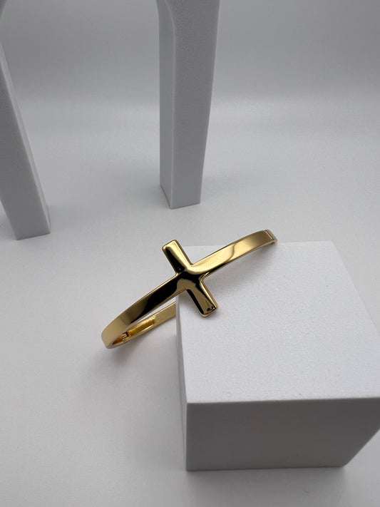 Gold Cross Bracelet